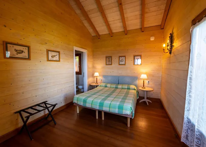 Agriturismo Natta Di Monte Tabor منزل ريفي *