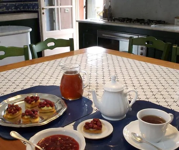 Agriturismo Natta Di Monte Tabor منزل ريفي *